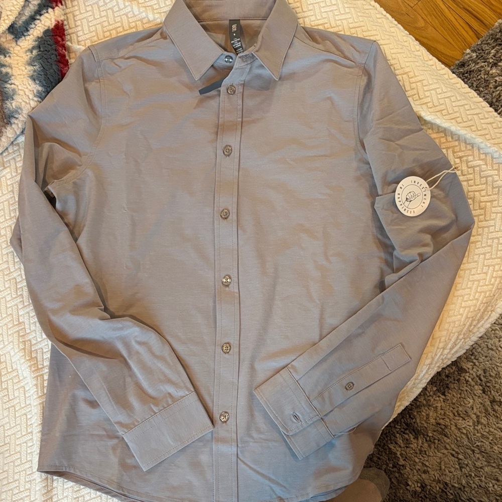 Vuori Men's Long Sleeve Bridge Casual Gray Button-Down Shirt, new but has mark - Picture 2 of 6